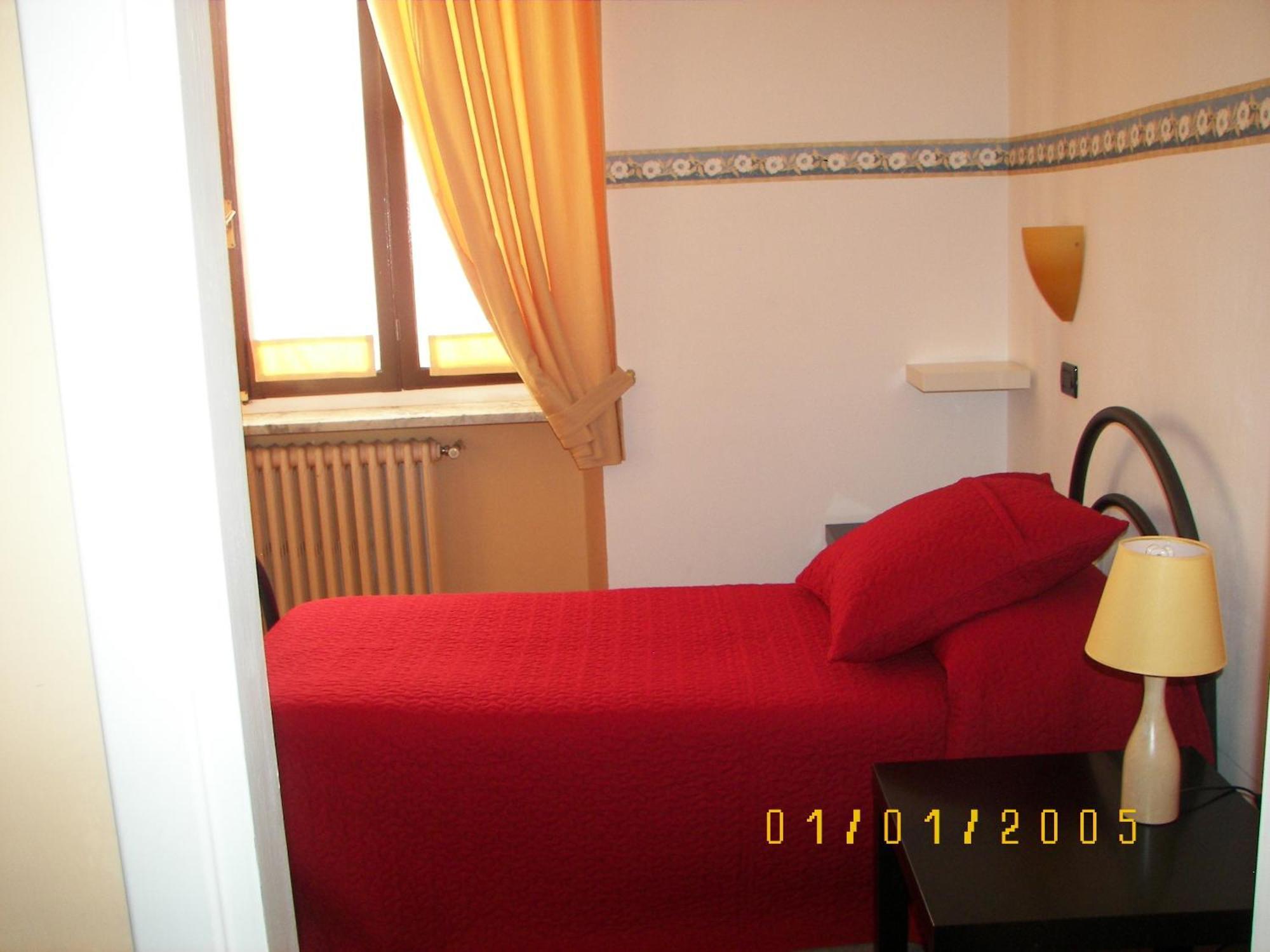 Albergo Sangrila Lanzo Torinese Buitenkant foto