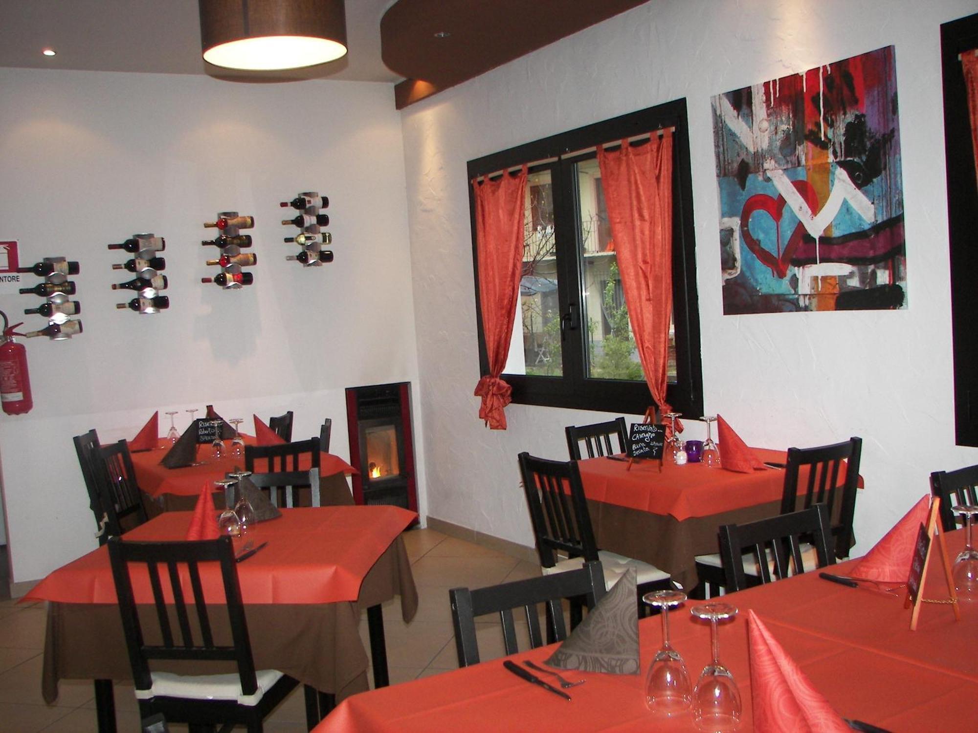 Albergo Sangrila Lanzo Torinese Buitenkant foto
