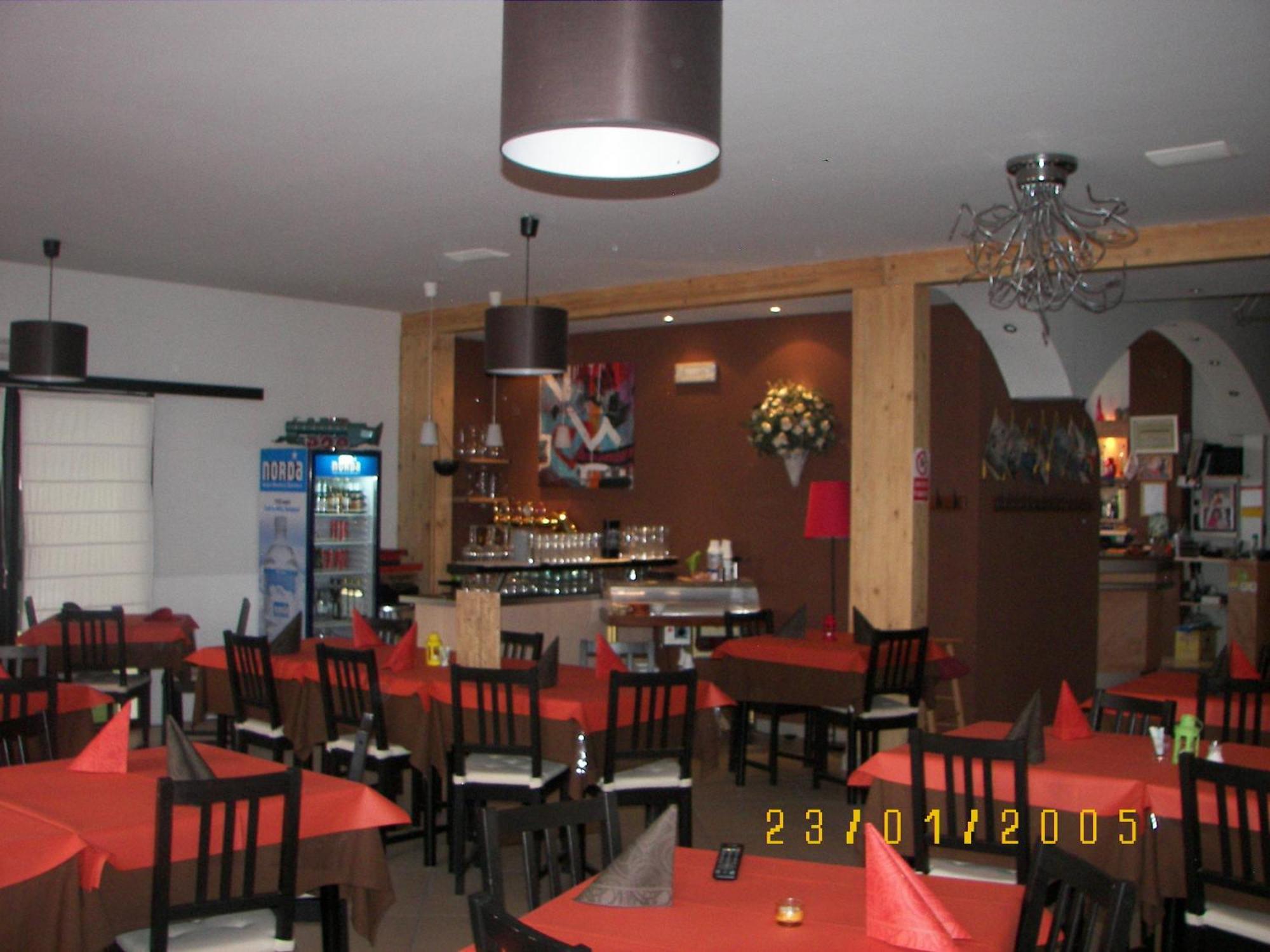 Albergo Sangrila Lanzo Torinese Buitenkant foto
