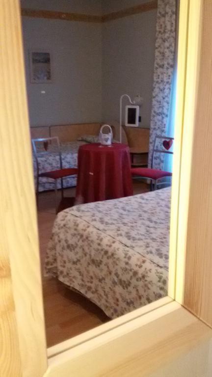 Albergo Sangrila Lanzo Torinese Buitenkant foto