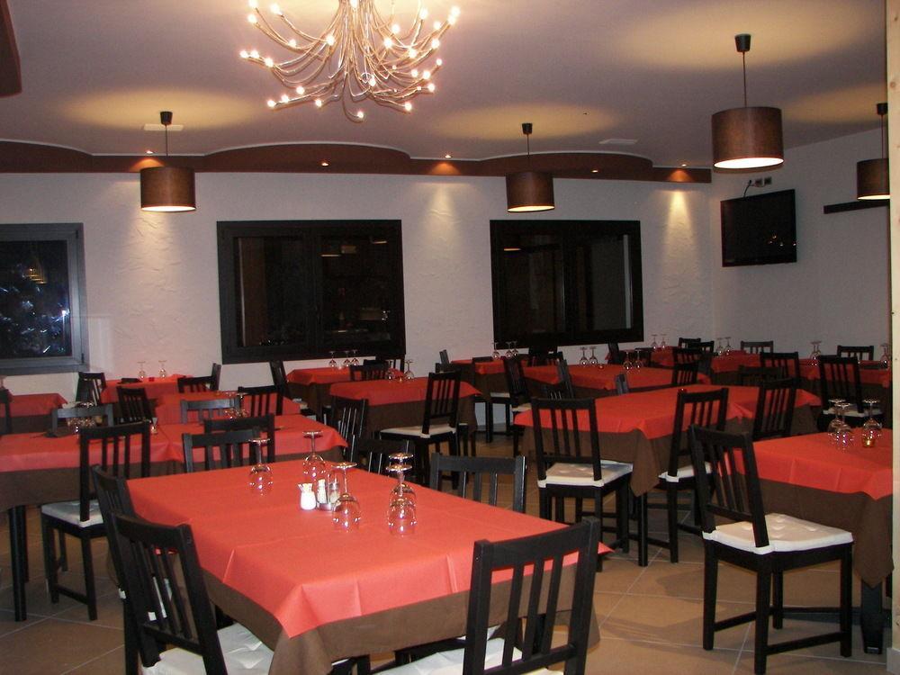 Albergo Sangrila Lanzo Torinese Buitenkant foto