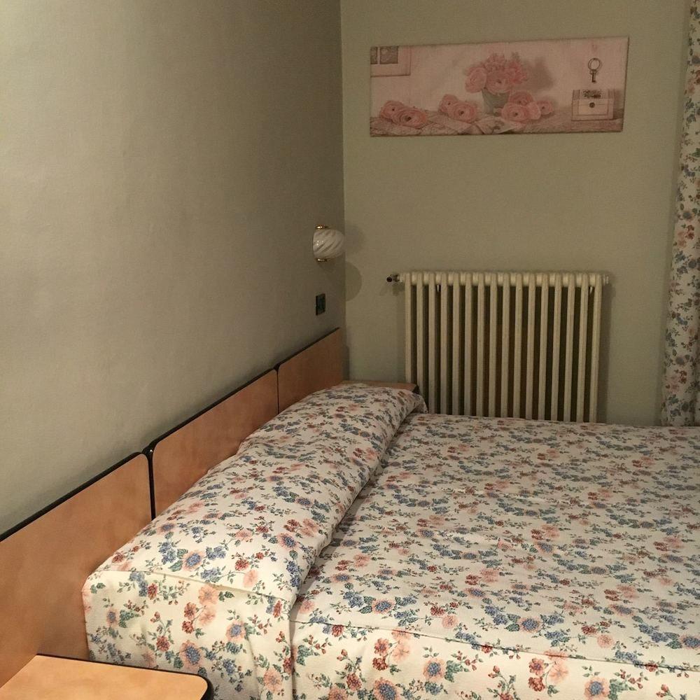 Albergo Sangrila Lanzo Torinese Buitenkant foto