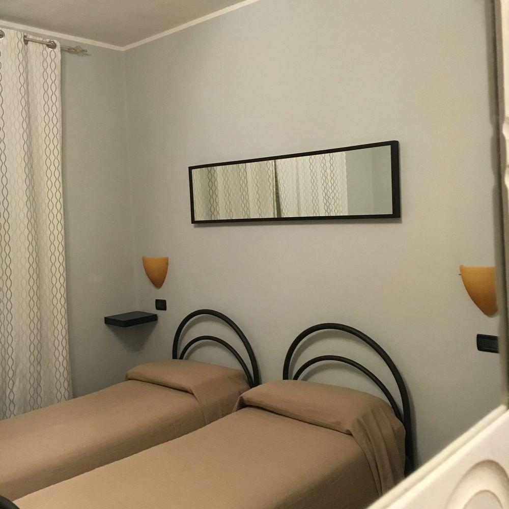 Albergo Sangrila Lanzo Torinese Buitenkant foto