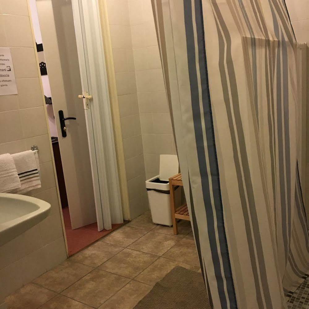 Albergo Sangrila Lanzo Torinese Buitenkant foto